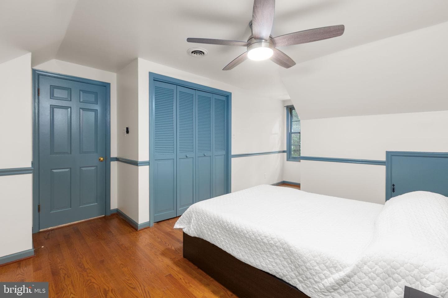 102 Eagle Court photo 25