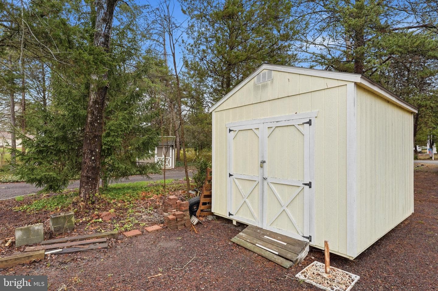1353 Lakeview Parkway photo 46