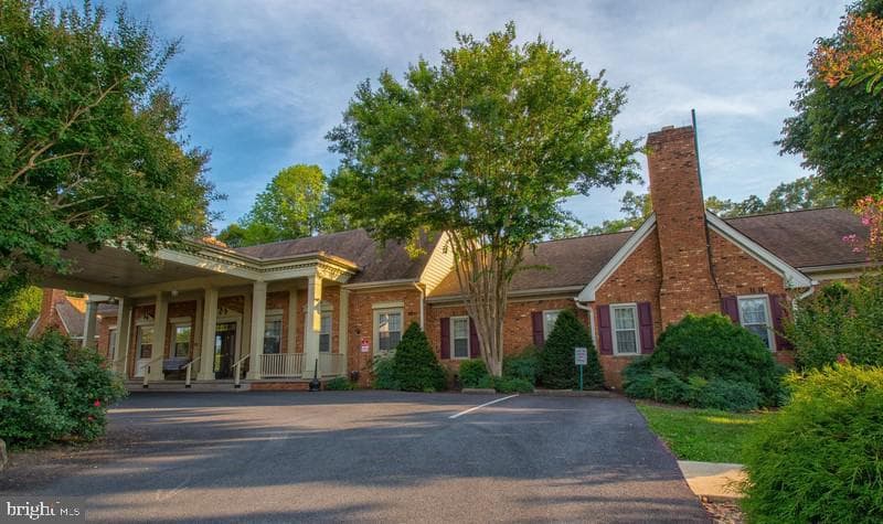 1353 Lakeview Parkway photo 48