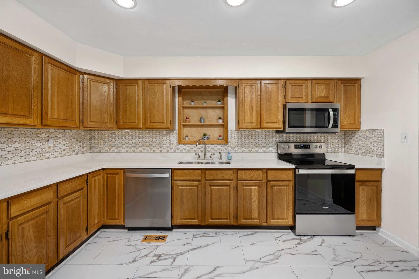 200 Liberty Boulevard photo 12