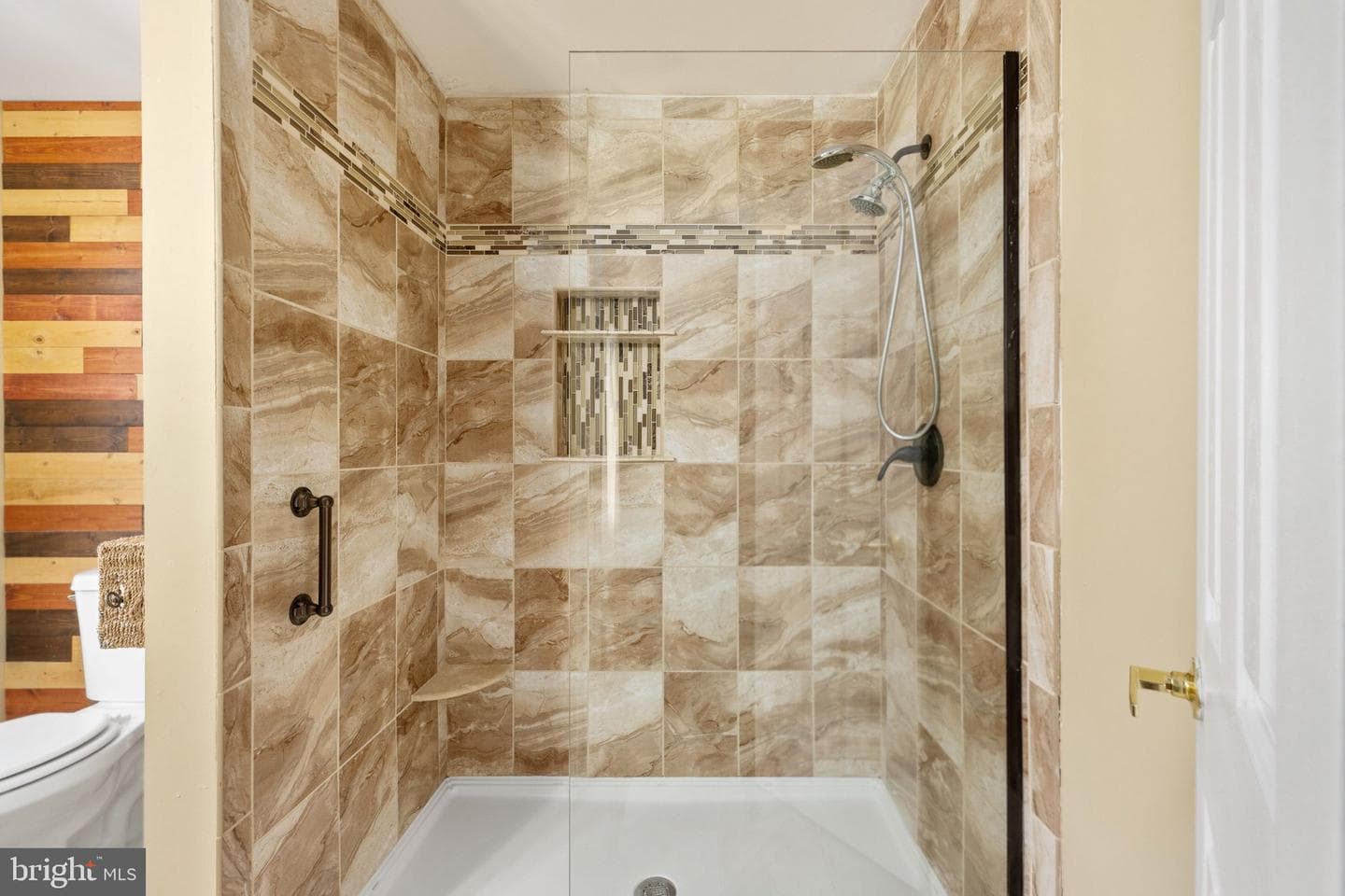 200 Liberty Boulevard photo 18