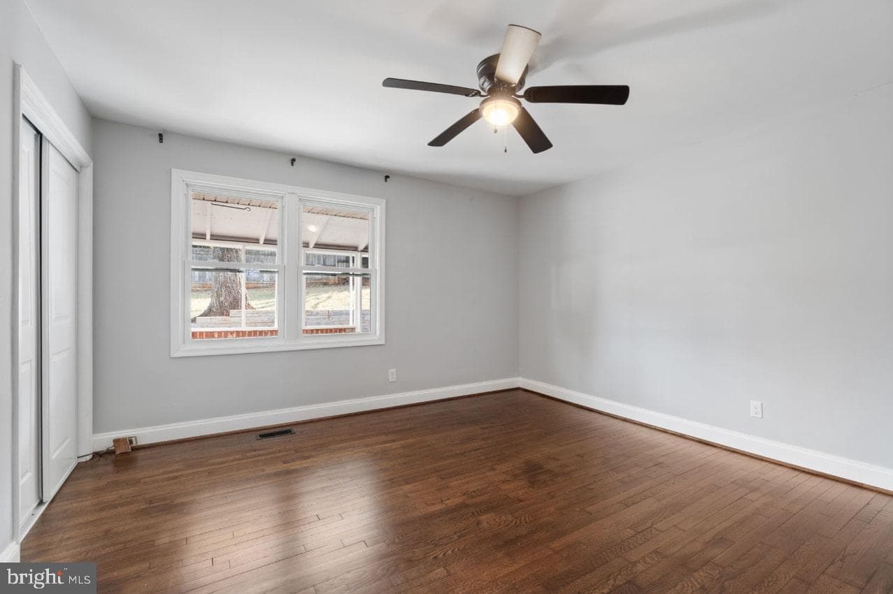 354 Berry Street photo 10