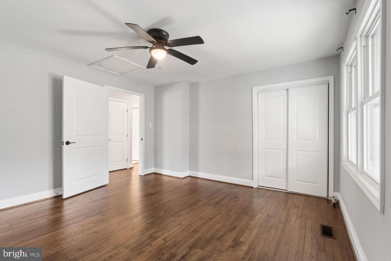 354 Berry Street photo 12