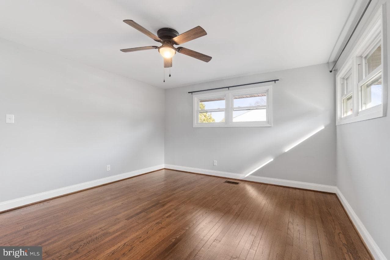354 Berry Street photo 14