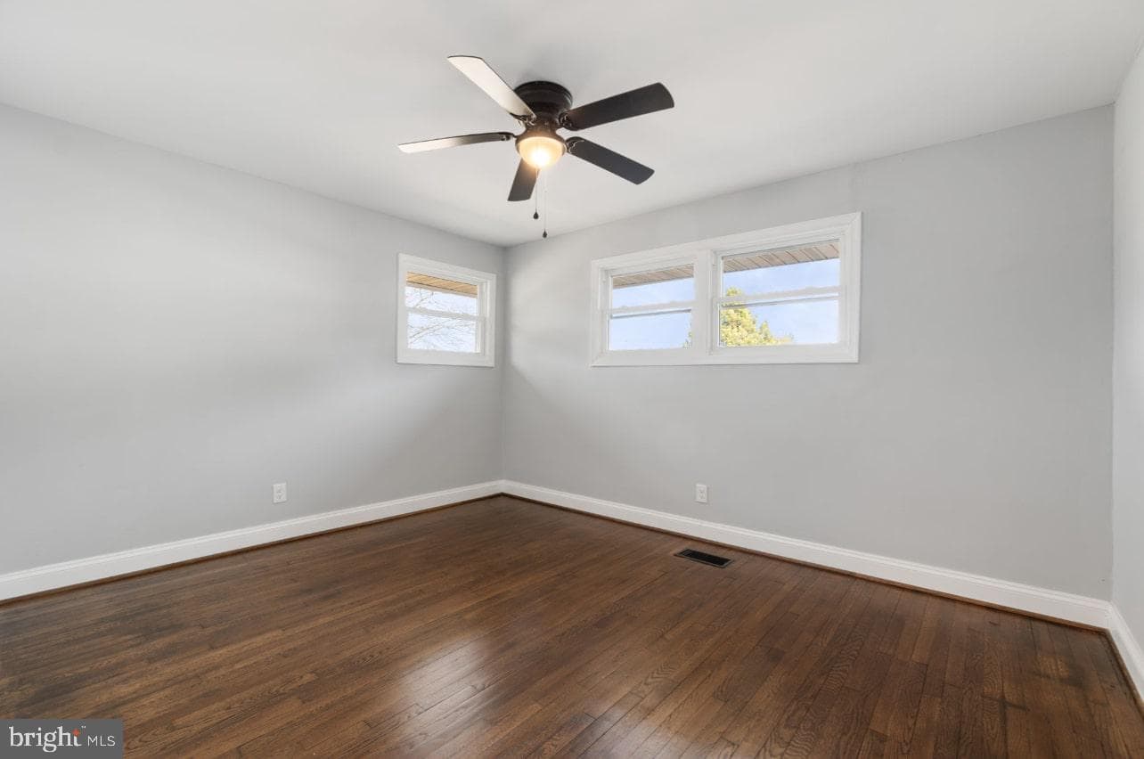 354 Berry Street photo 16
