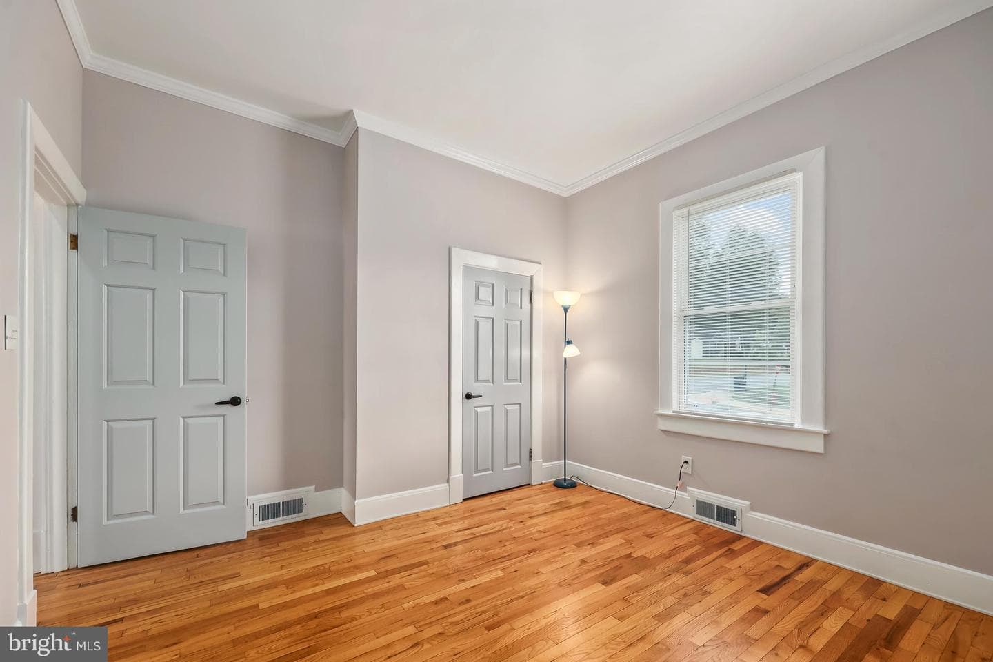 189 Newton Street photo 12