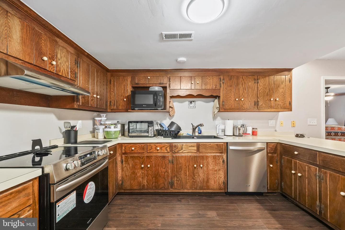 189 Newton Street photo 25
