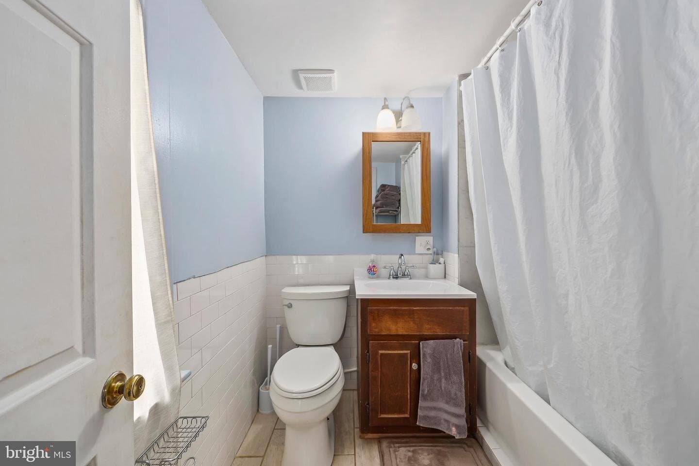 189 Newton Street photo 30
