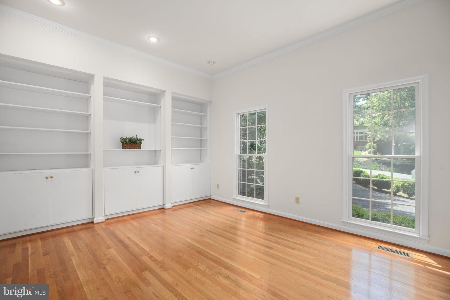 201 Green St photo 8