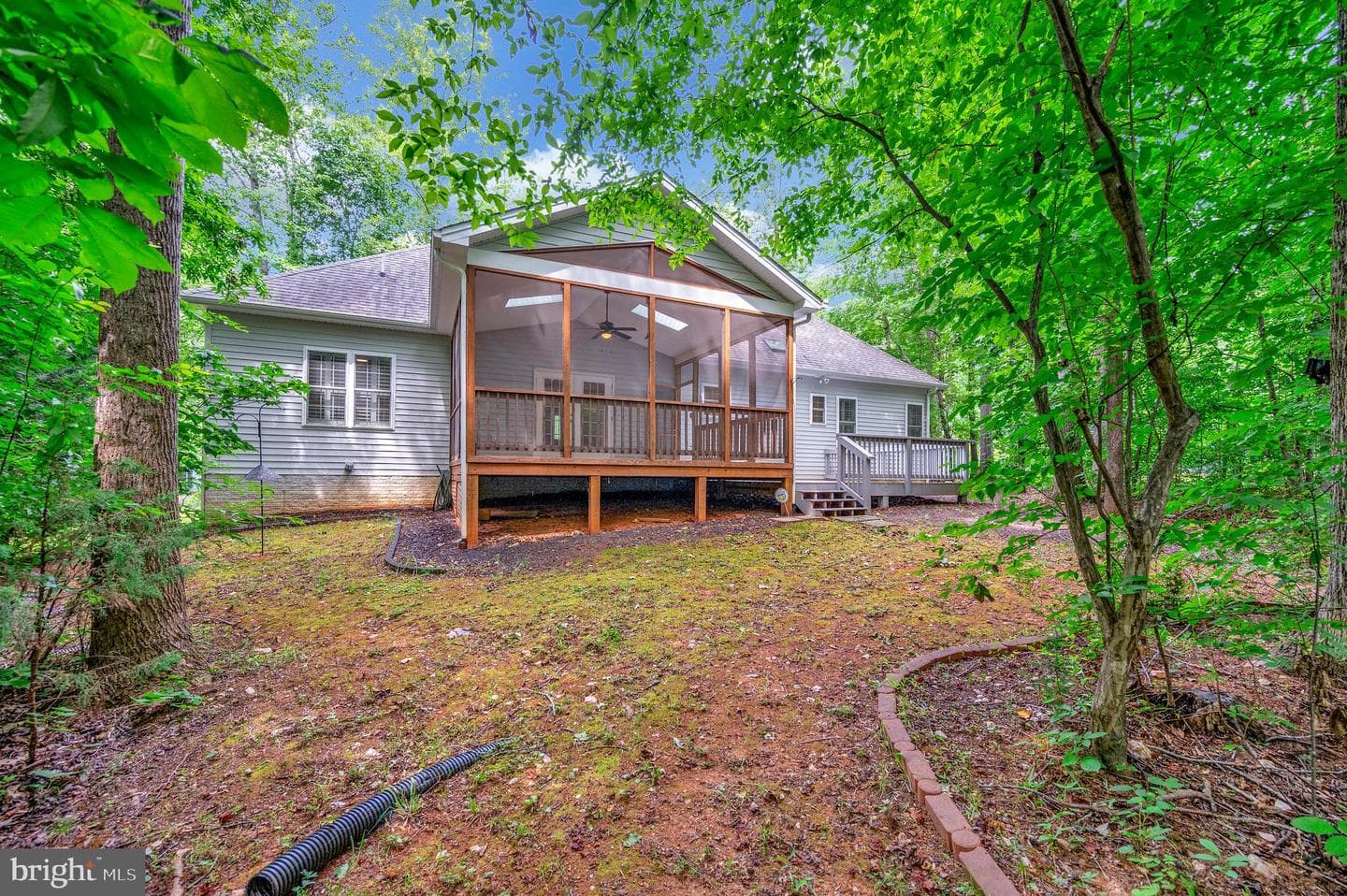 106 Cloverhill Court photo 38