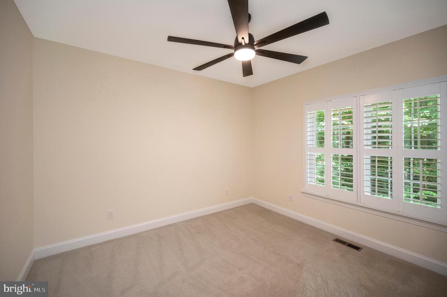 106 Cloverhill Court photo 54