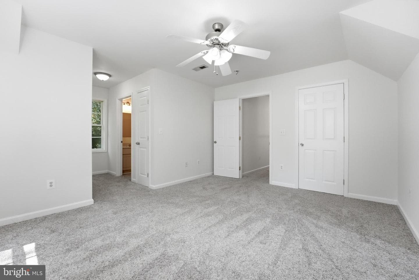 102 Wakefield Drive photo 20