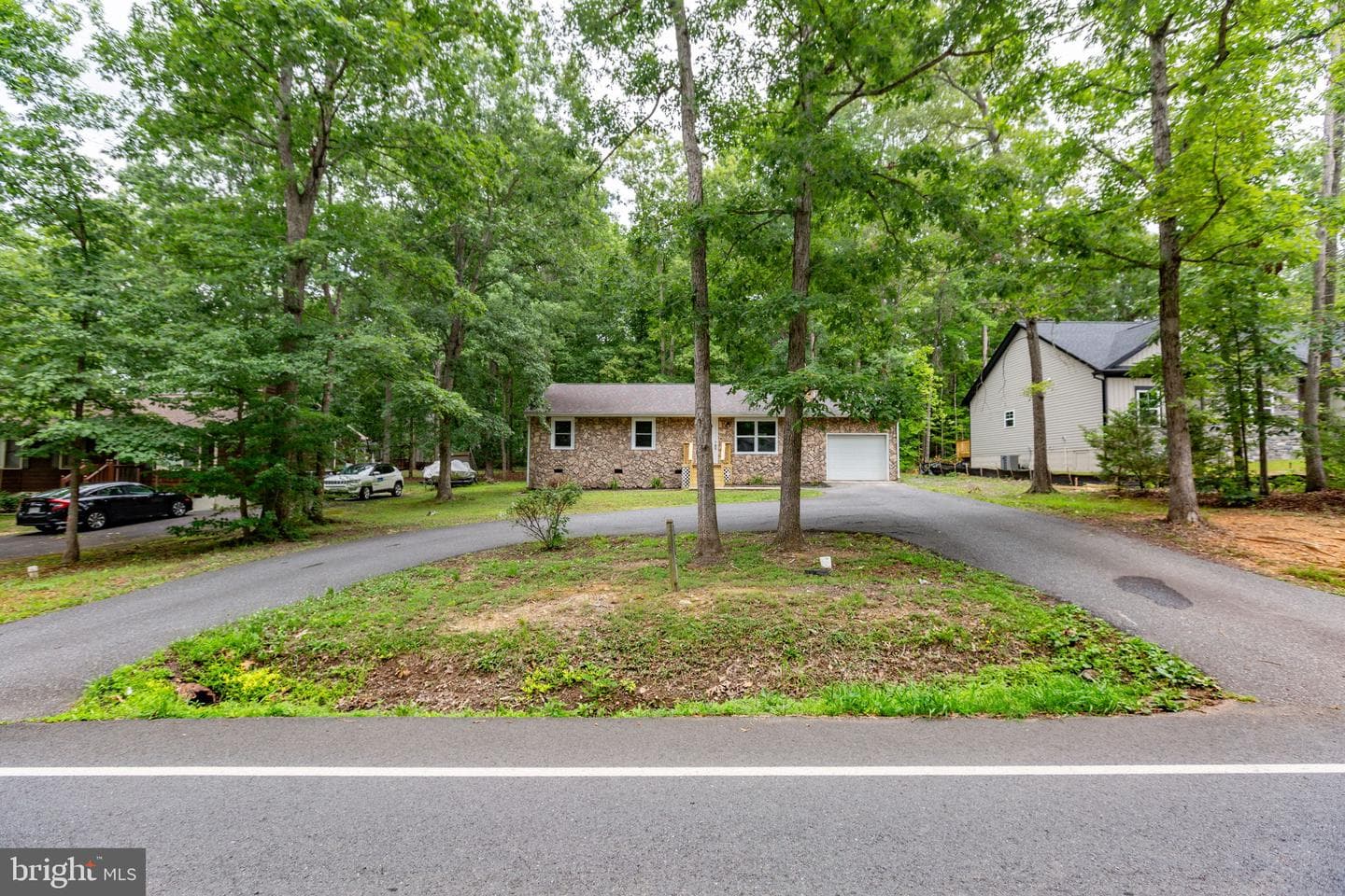 1105 Lakeview Parkway photo 3