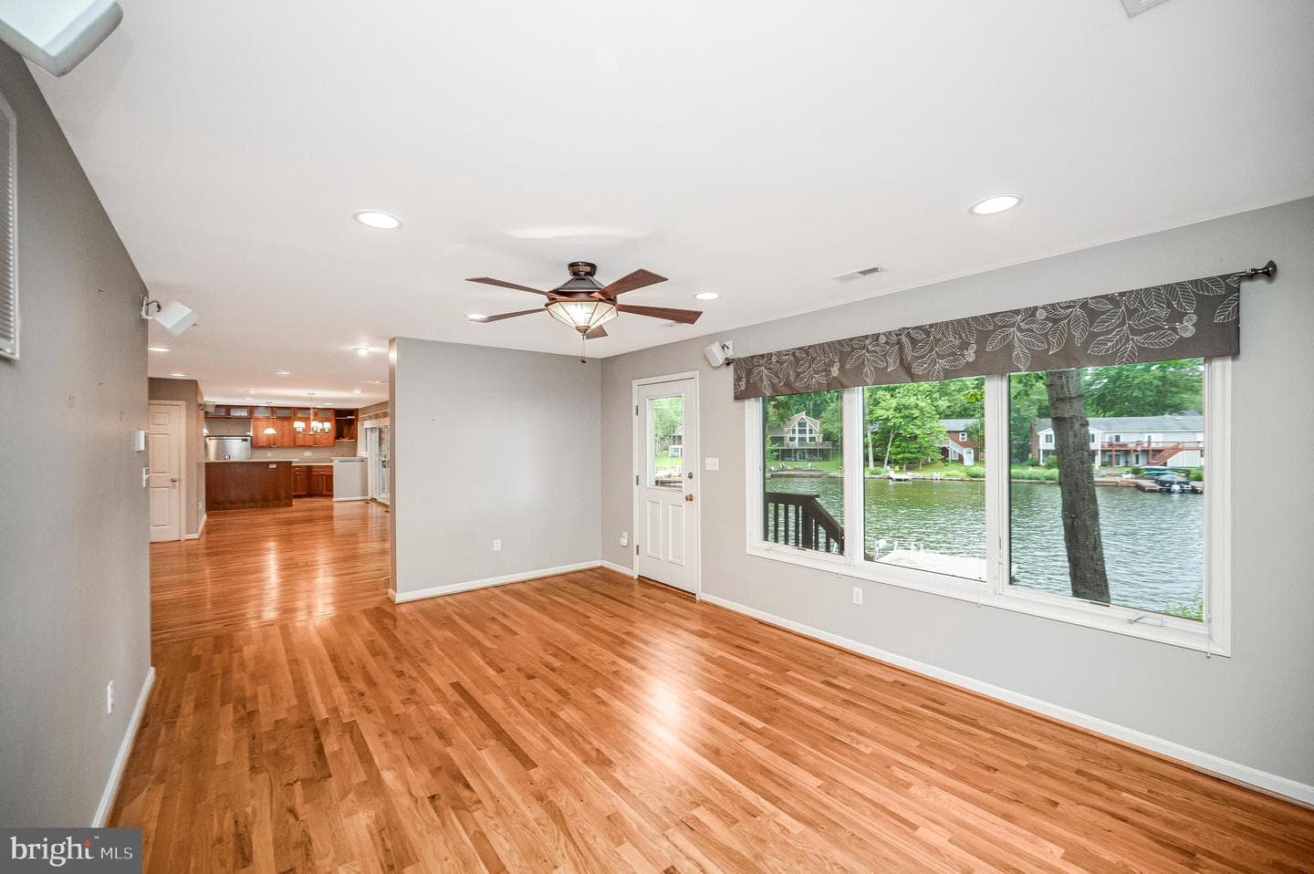 314 Birchside Circle photo 14