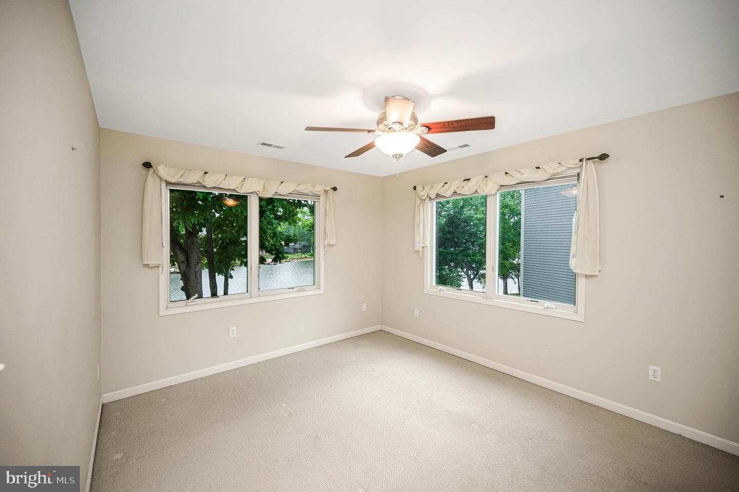 314 Birchside Circle photo 32