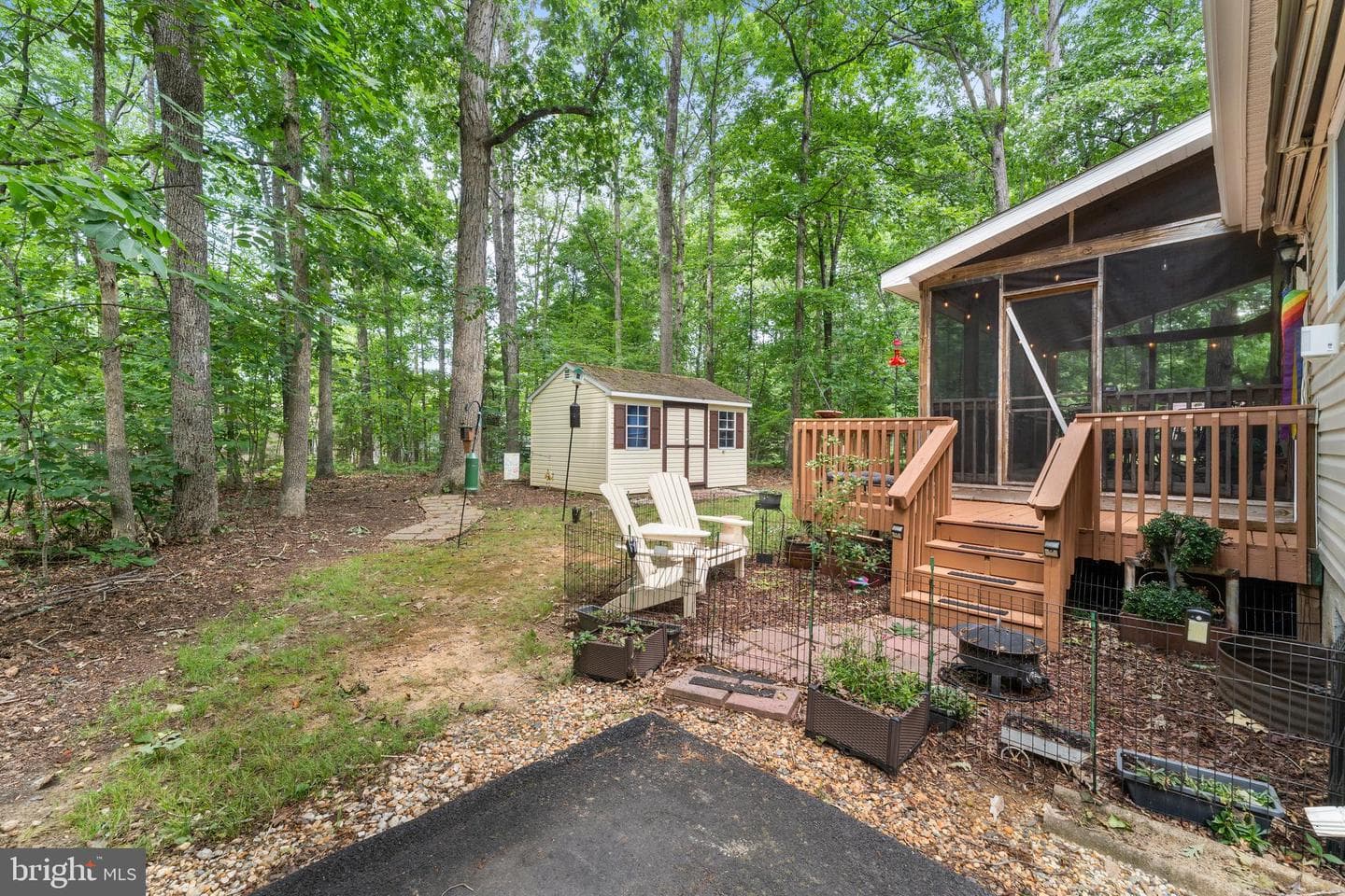 105 Tall Pines Avenue photo 33