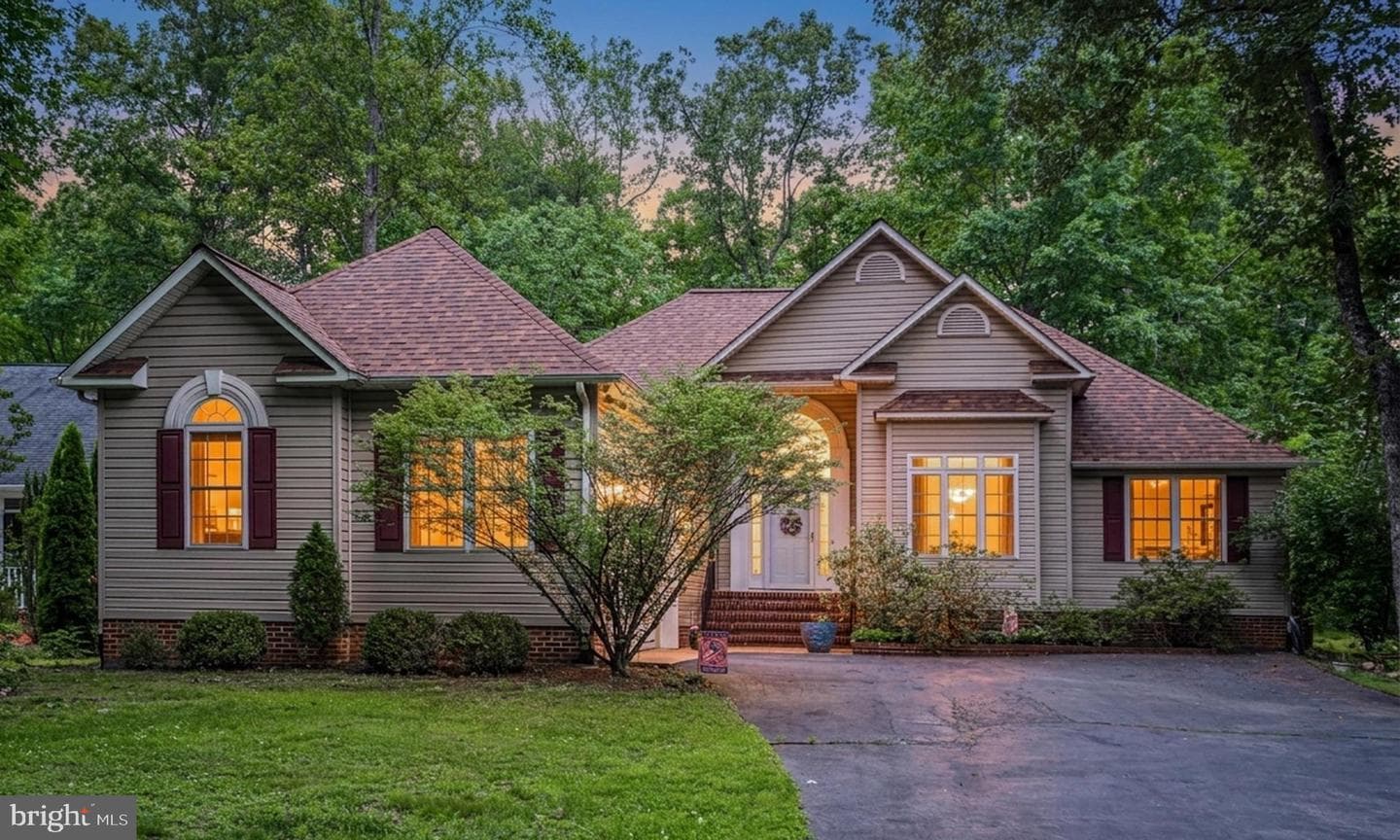 103 Cedar Ct, Locust Grove