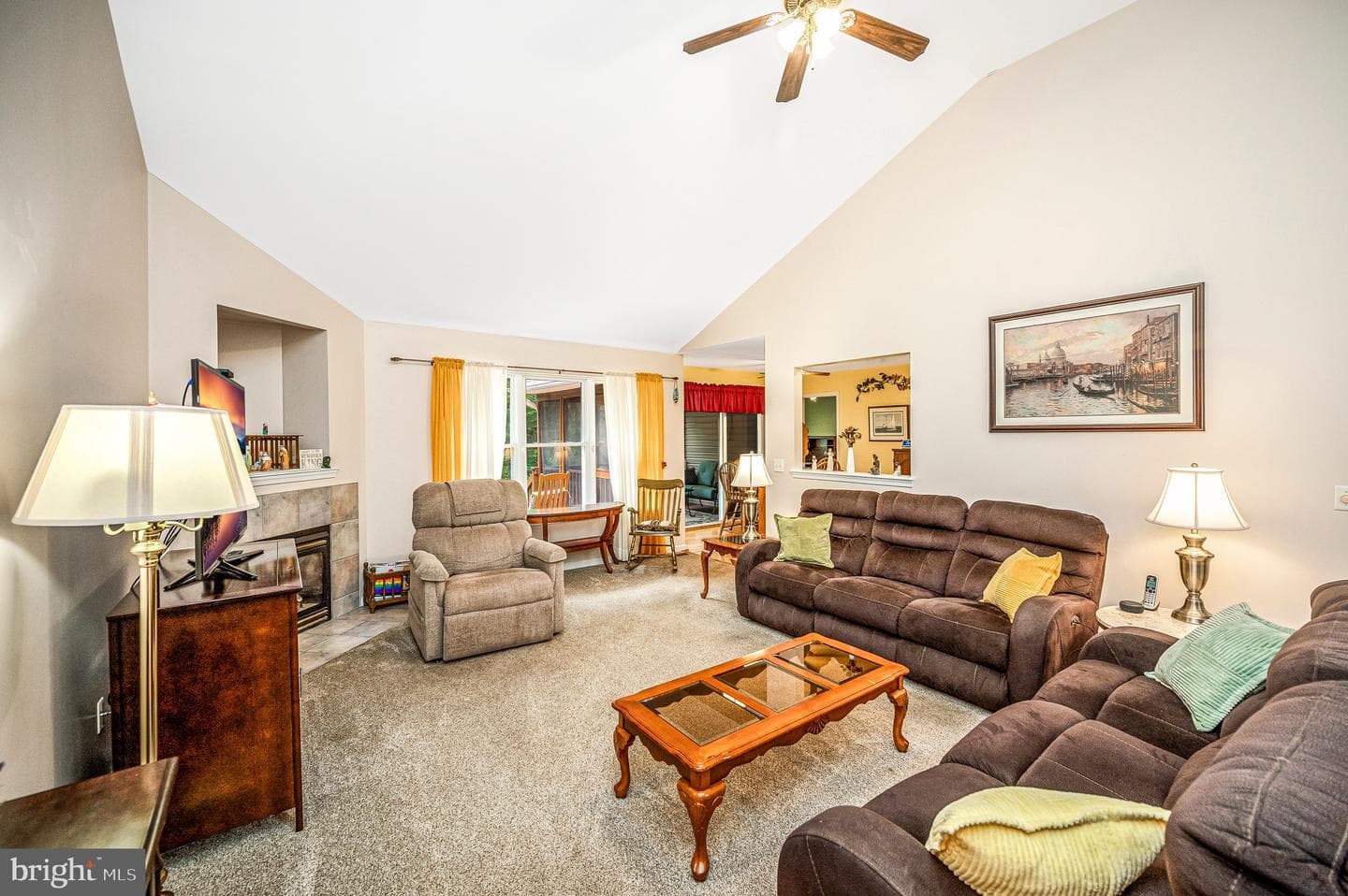 103 Cedar Ct photo 6