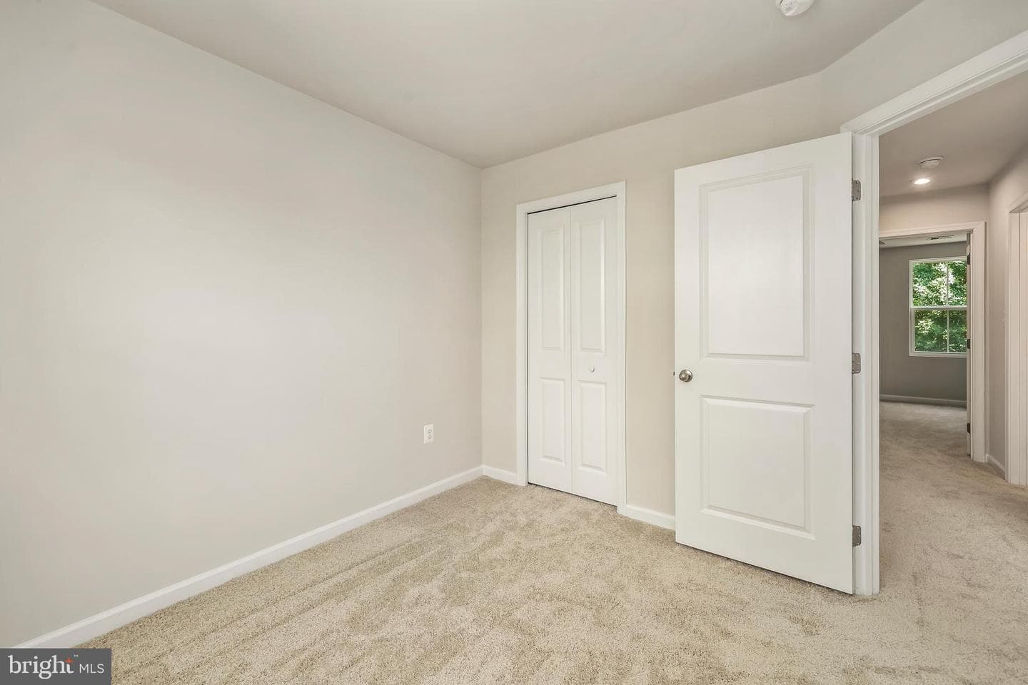 2876 Farzi Circle photo 27