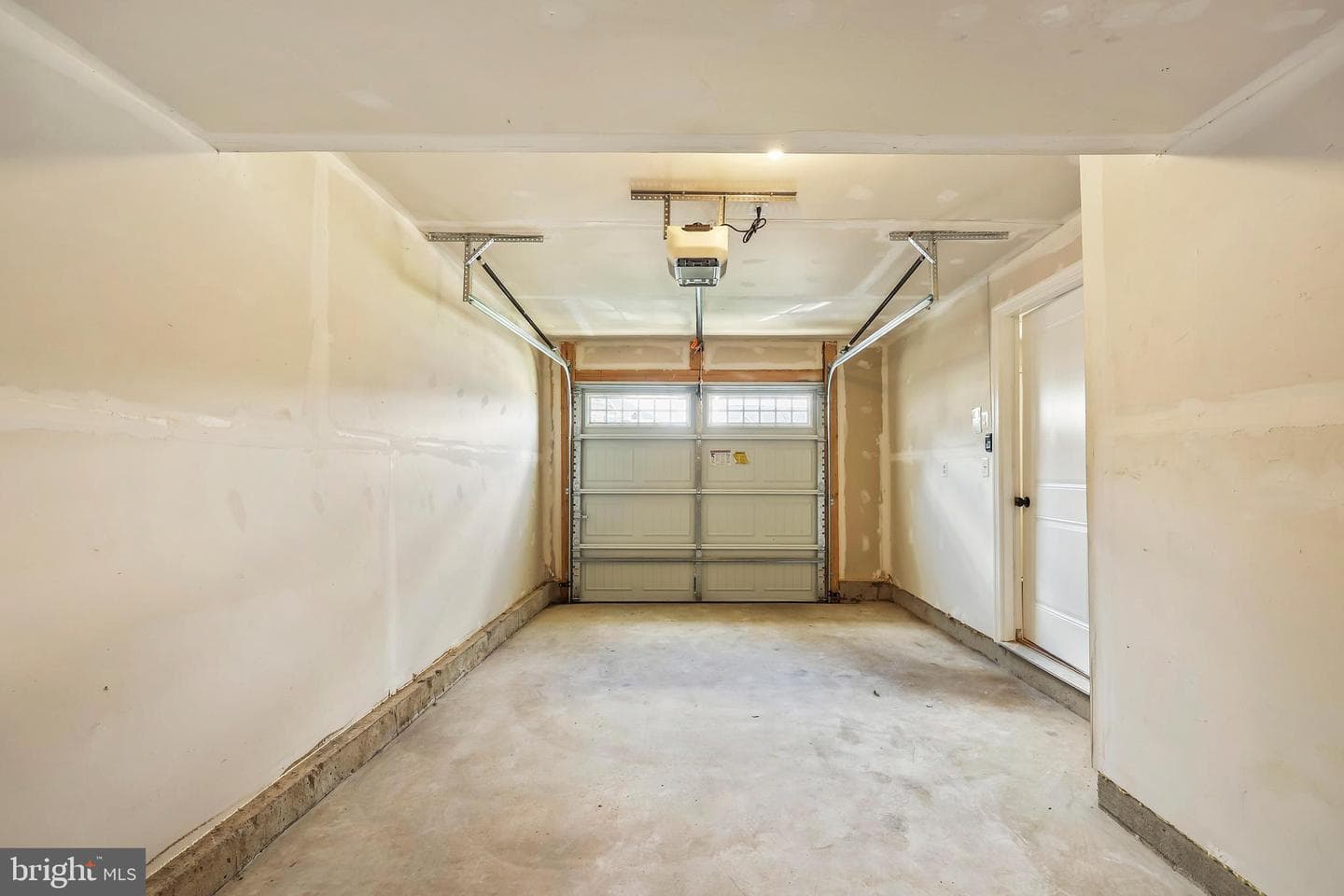 2876 Farzi Circle photo 33