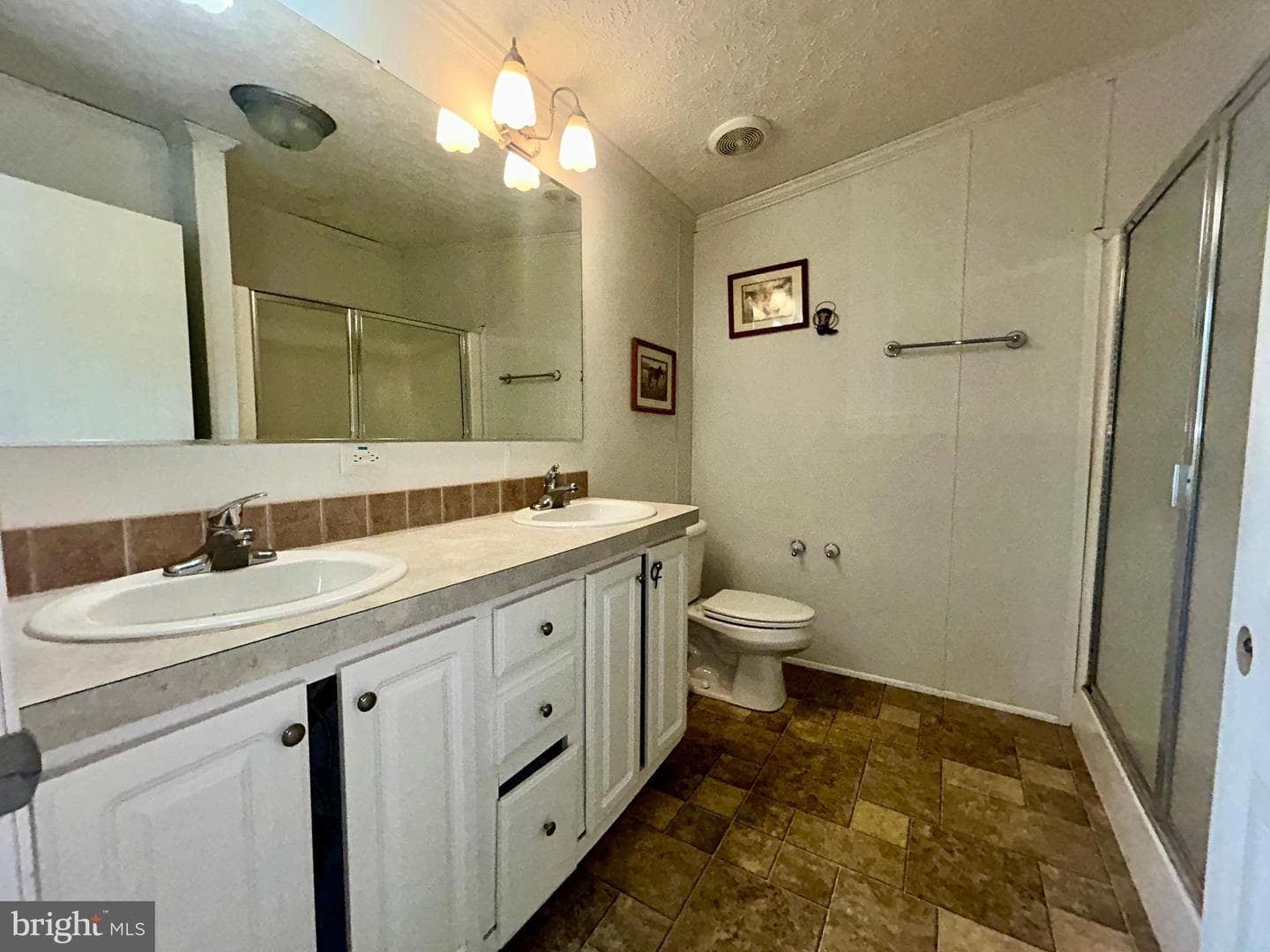 23221 Independence Road photo 66