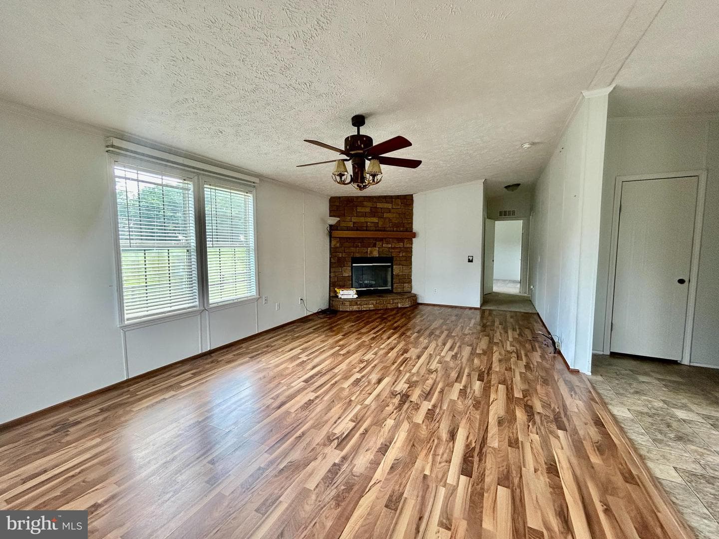 23221 Independence Road photo 7