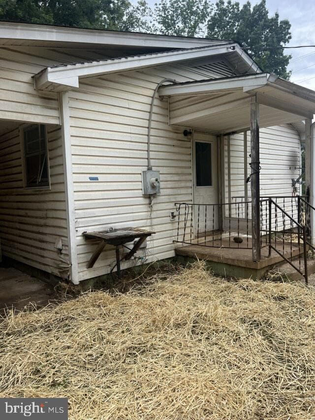5504 Burr Hill Road photo 16