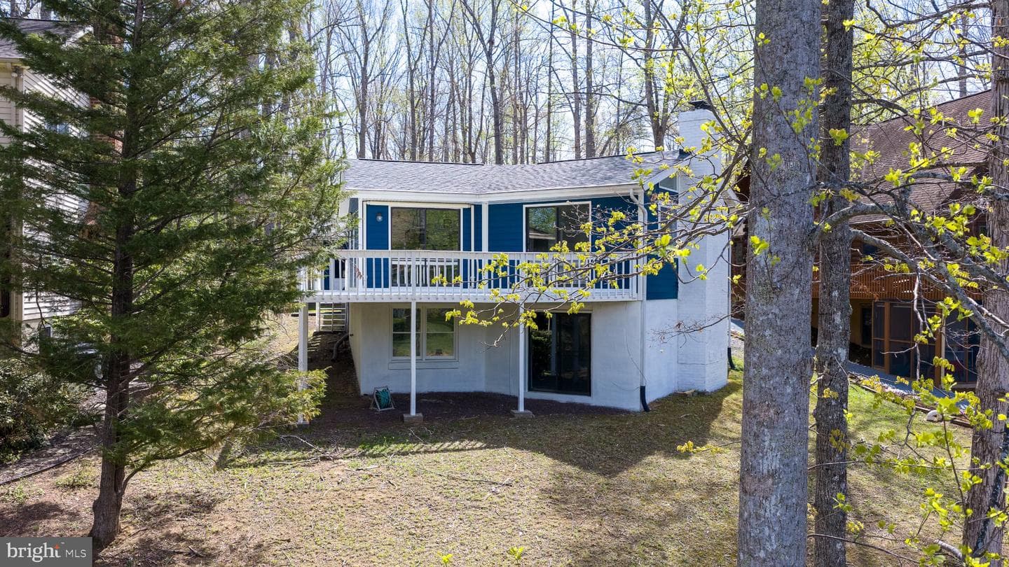 119 Larkspur Lane photo 4