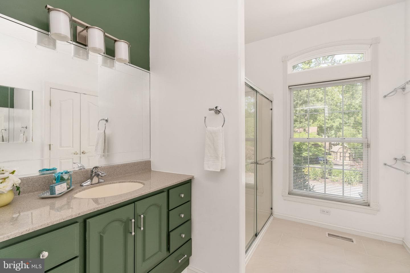 143 Edgemont Circle photo 41
