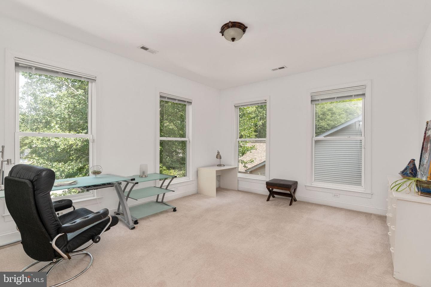 143 Edgemont Circle photo 63