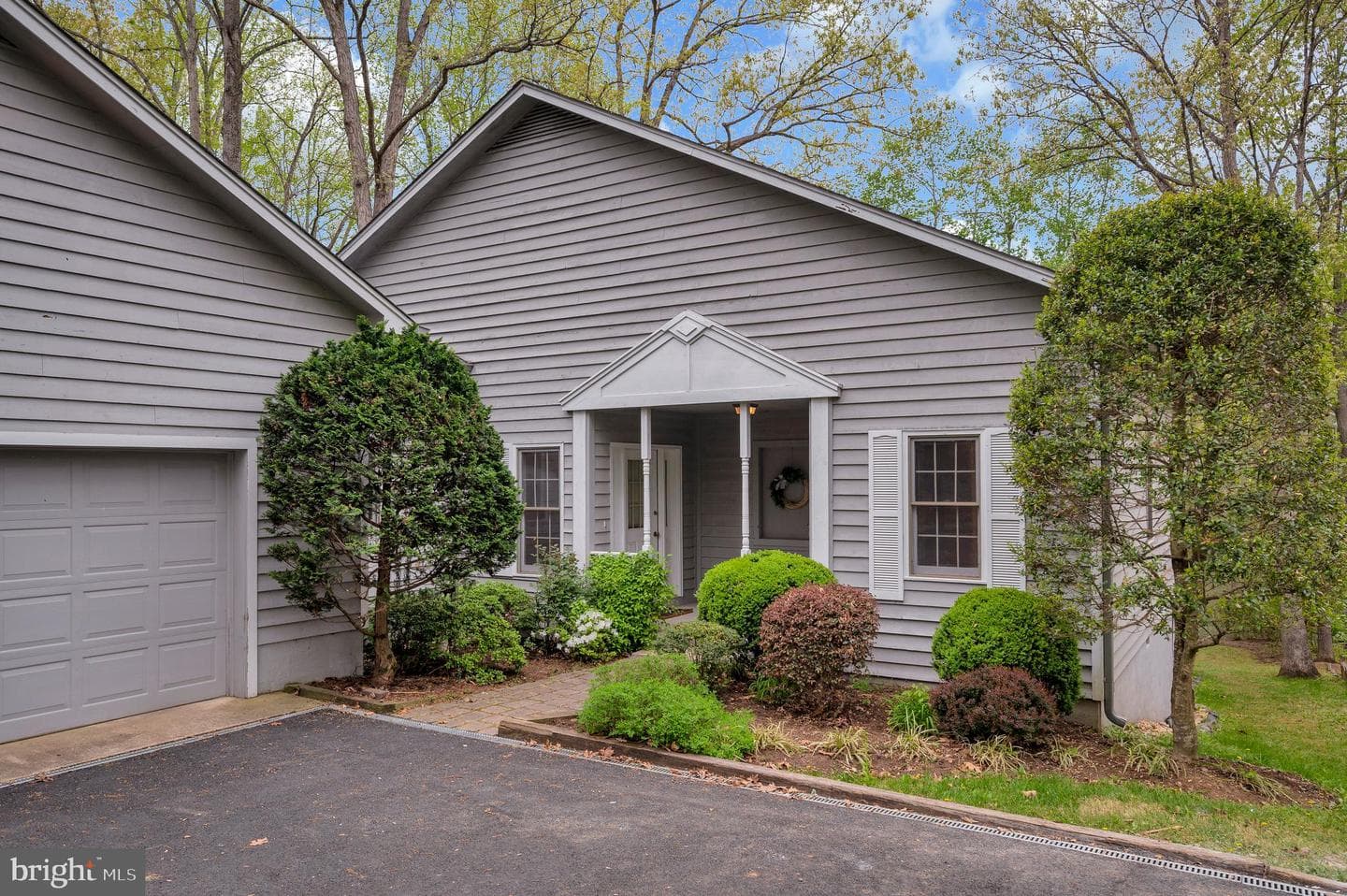 141 Larkspur Lane photo 8