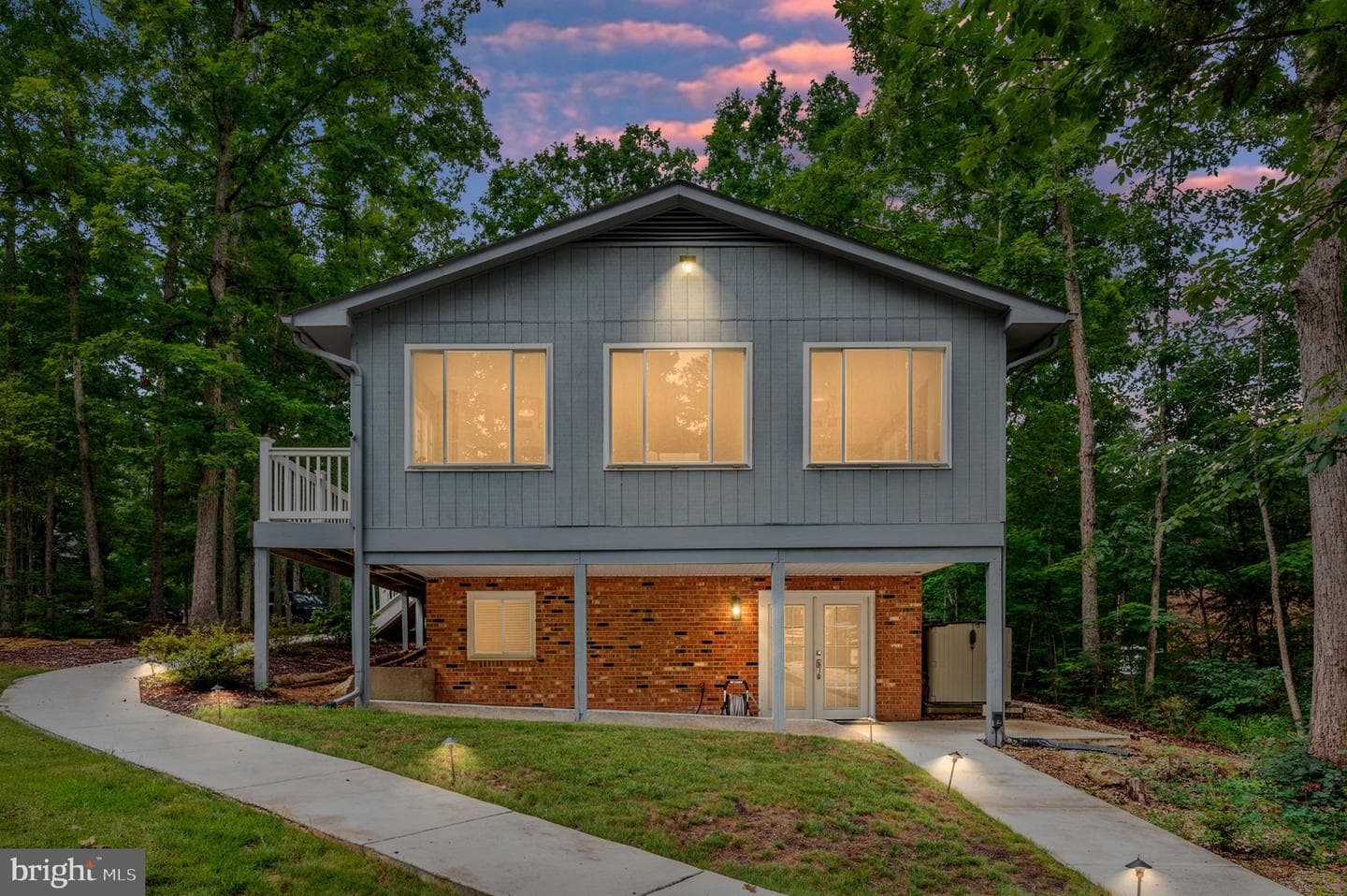 103 Hillside Drive photo 4
