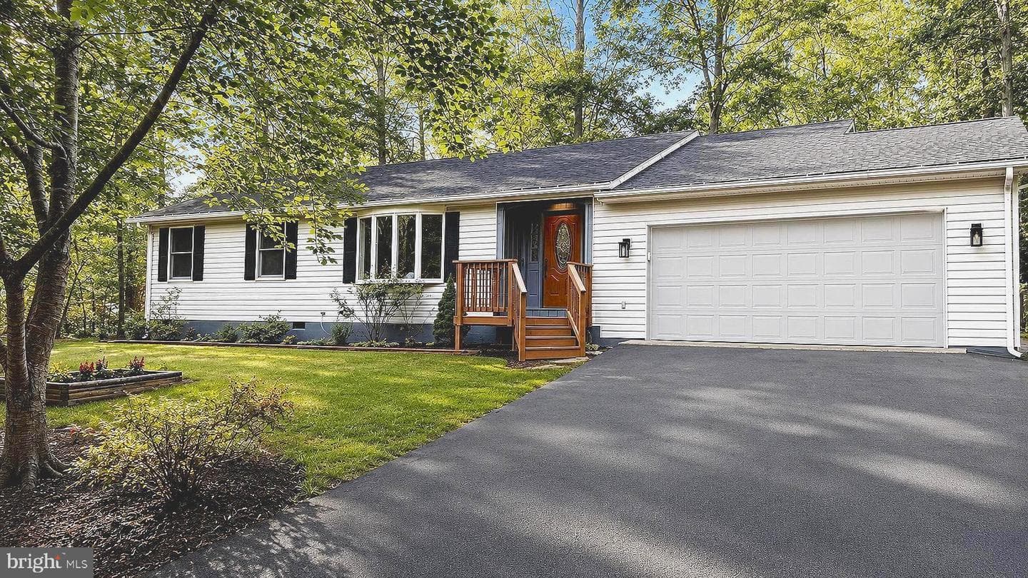 808 Mt Pleasant Drive, Locust Grove