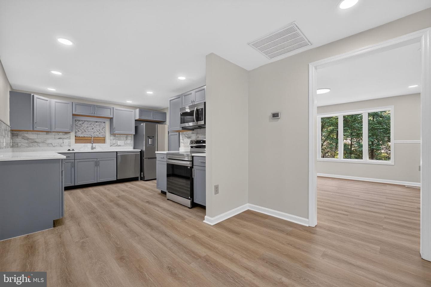 808 Mt Pleasant Drive photo 13