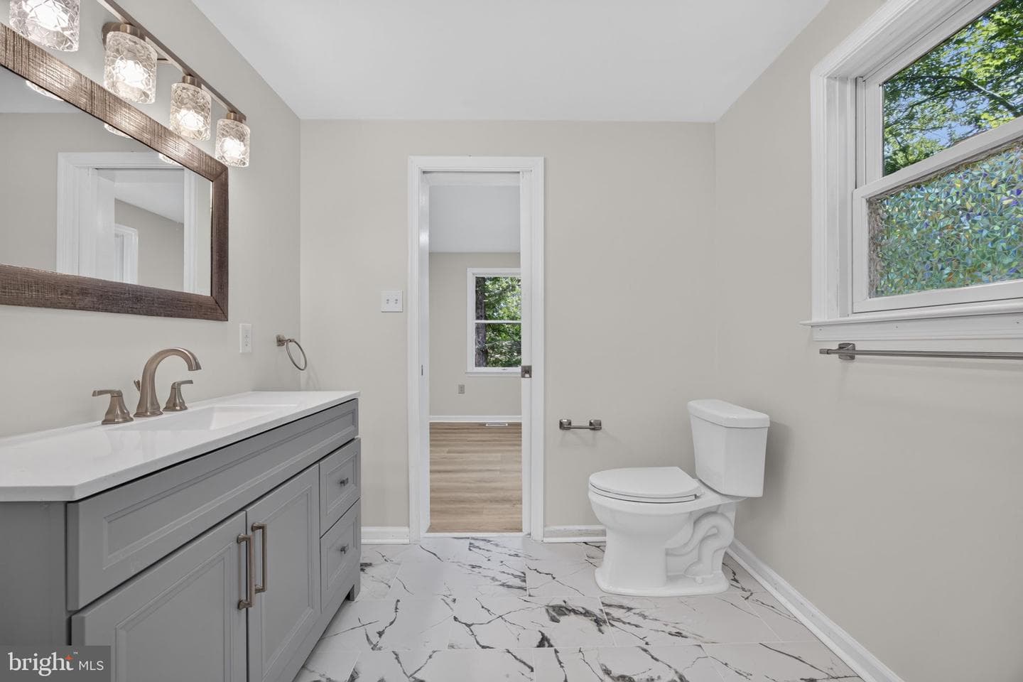 808 Mt Pleasant Drive photo 22