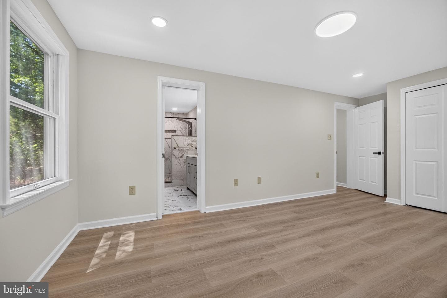 808 Mt Pleasant Drive photo 25