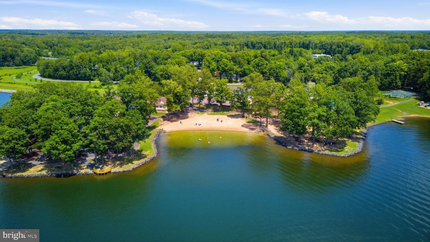 808 Mt Pleasant Drive photo 62