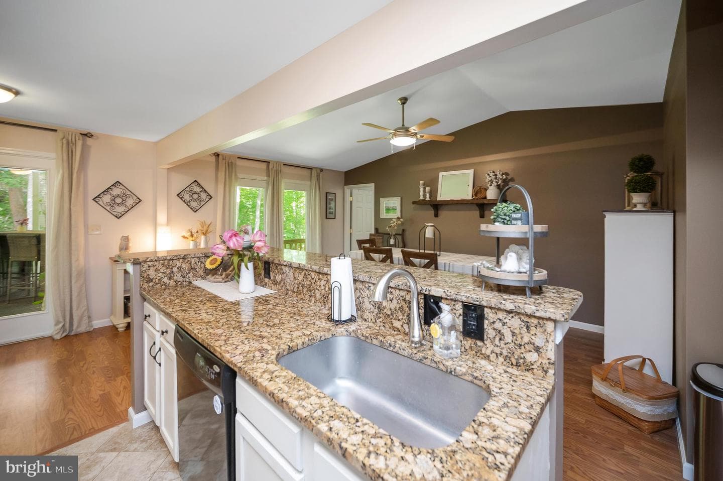 408 Birchside Circle photo 24