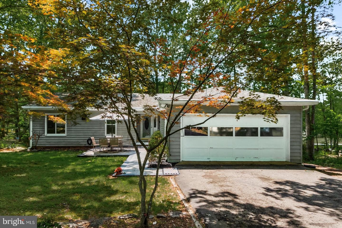 137 Eagle Court photo 3