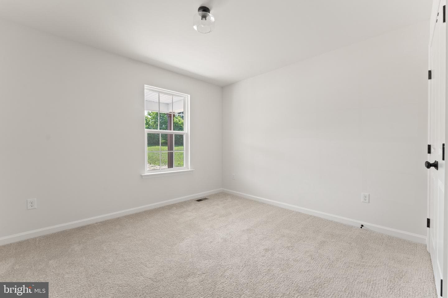 15361 Ridge Road photo 17