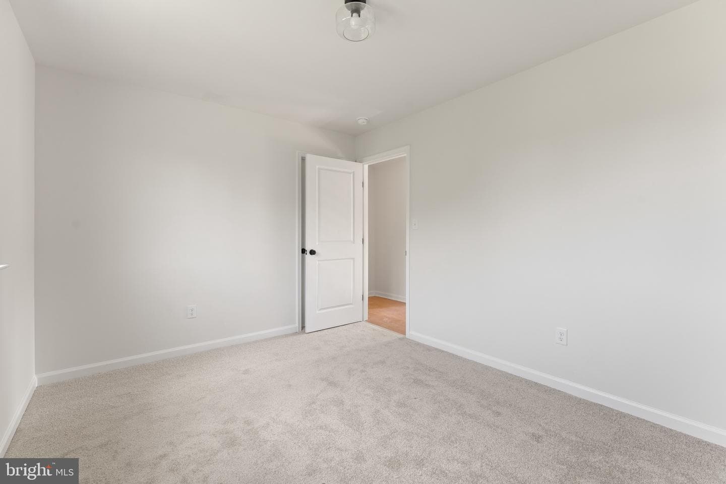 15361 Ridge Road photo 32