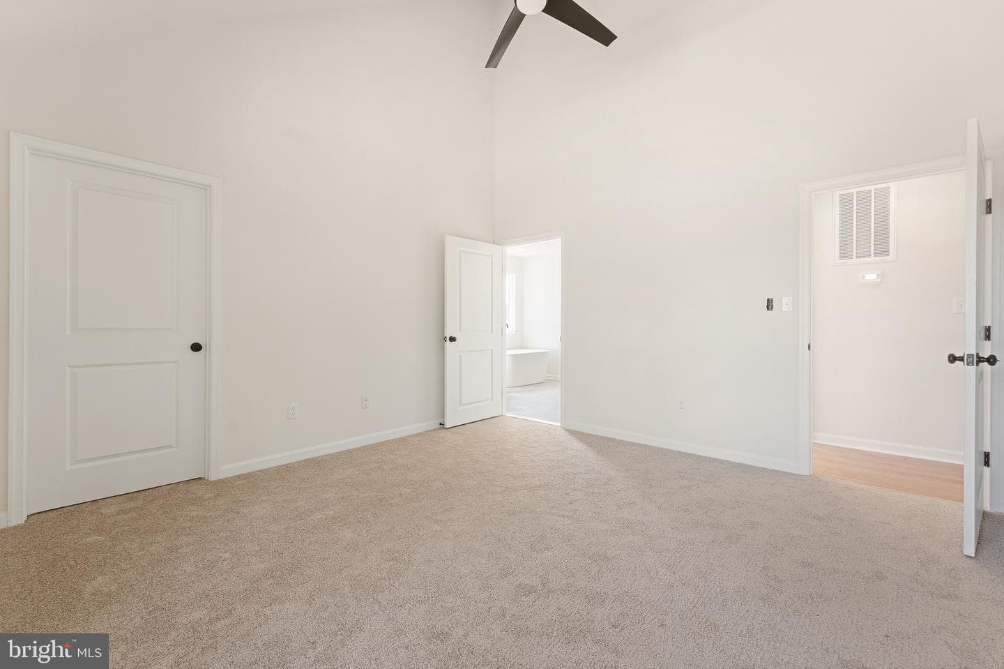 15381 Ridge Road photo 36