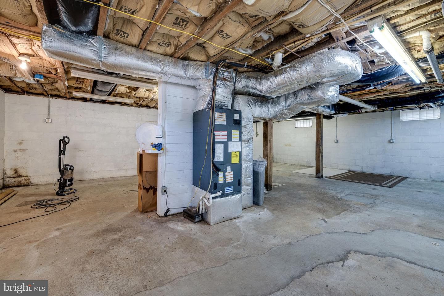 220 Mechanic Street photo 37