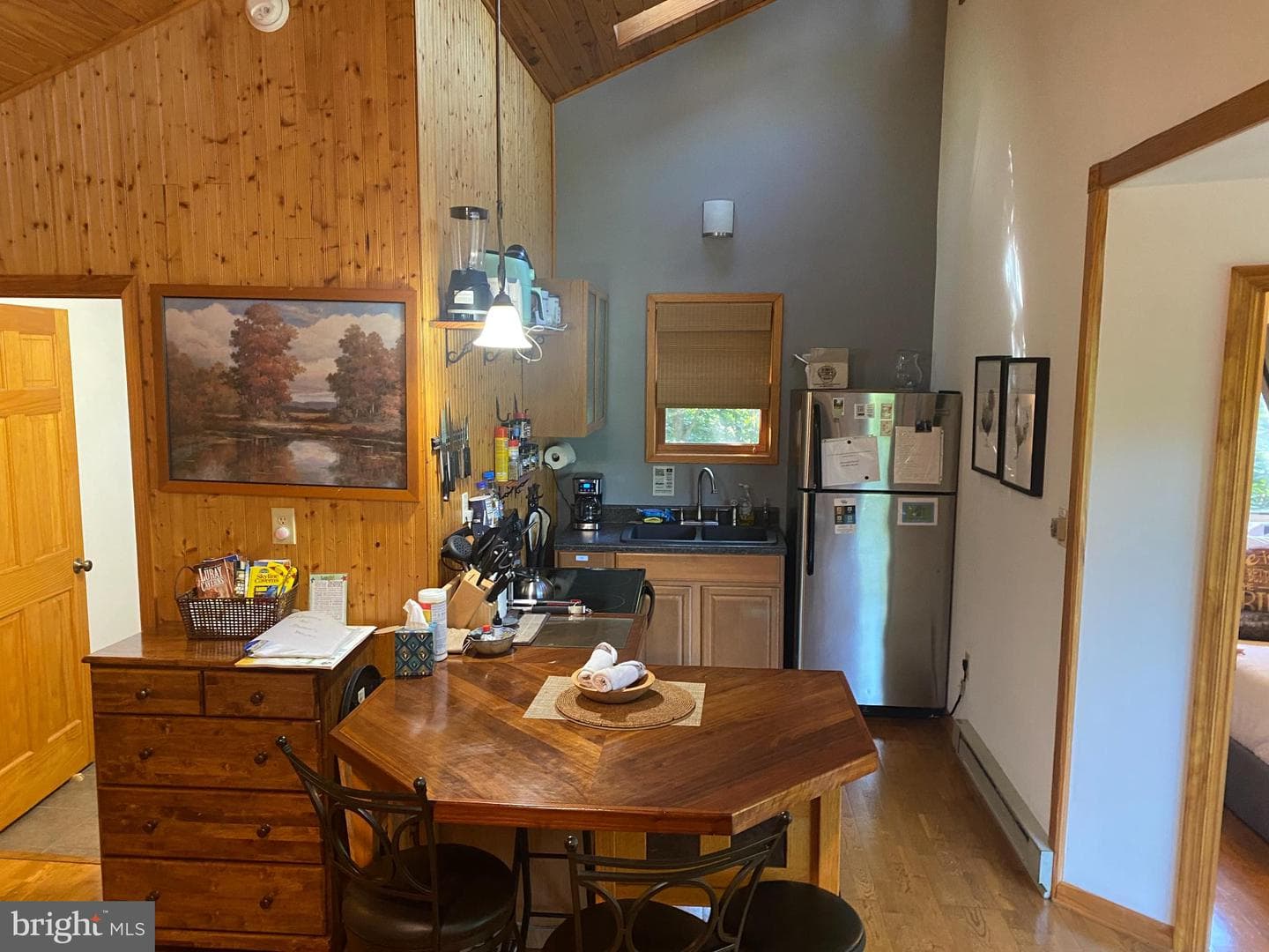 568 Cliff Heights Road photo 12