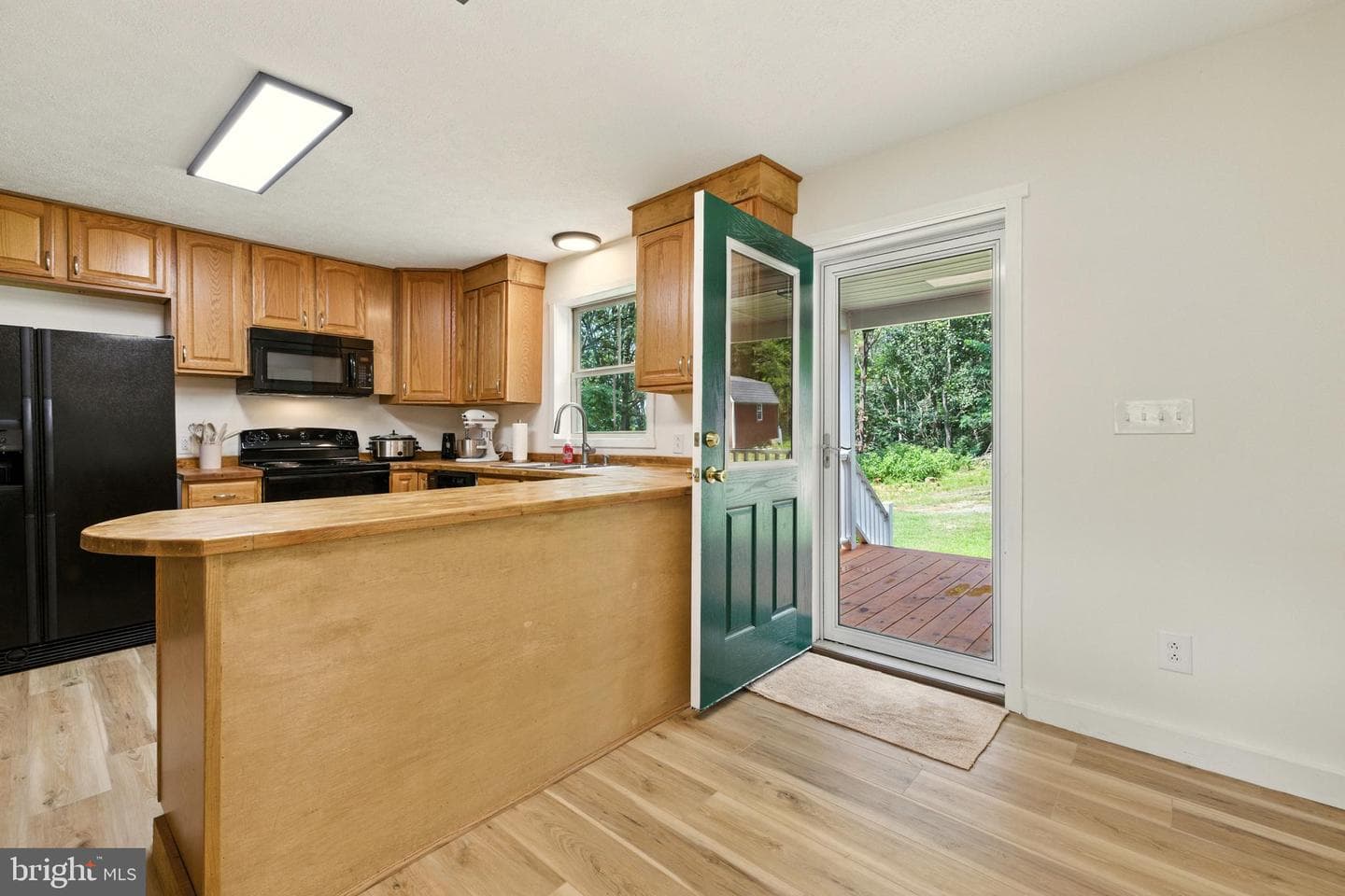 114 Americana Road photo 17