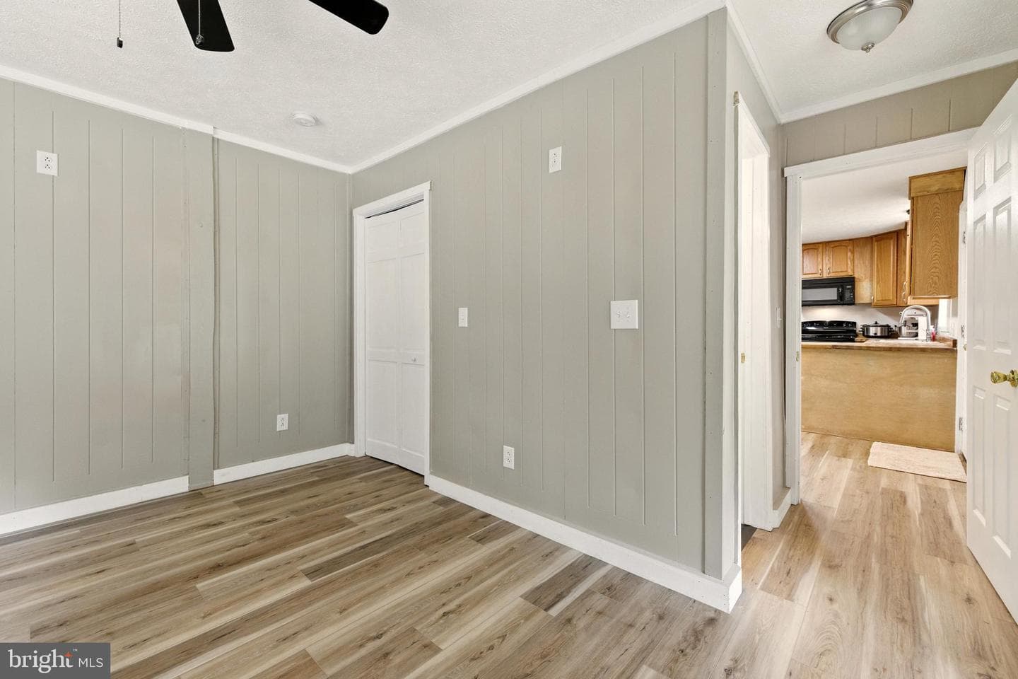 114 Americana Road photo 28