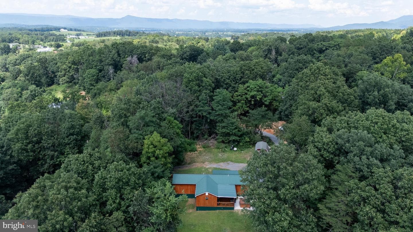 114 Americana Road photo 54