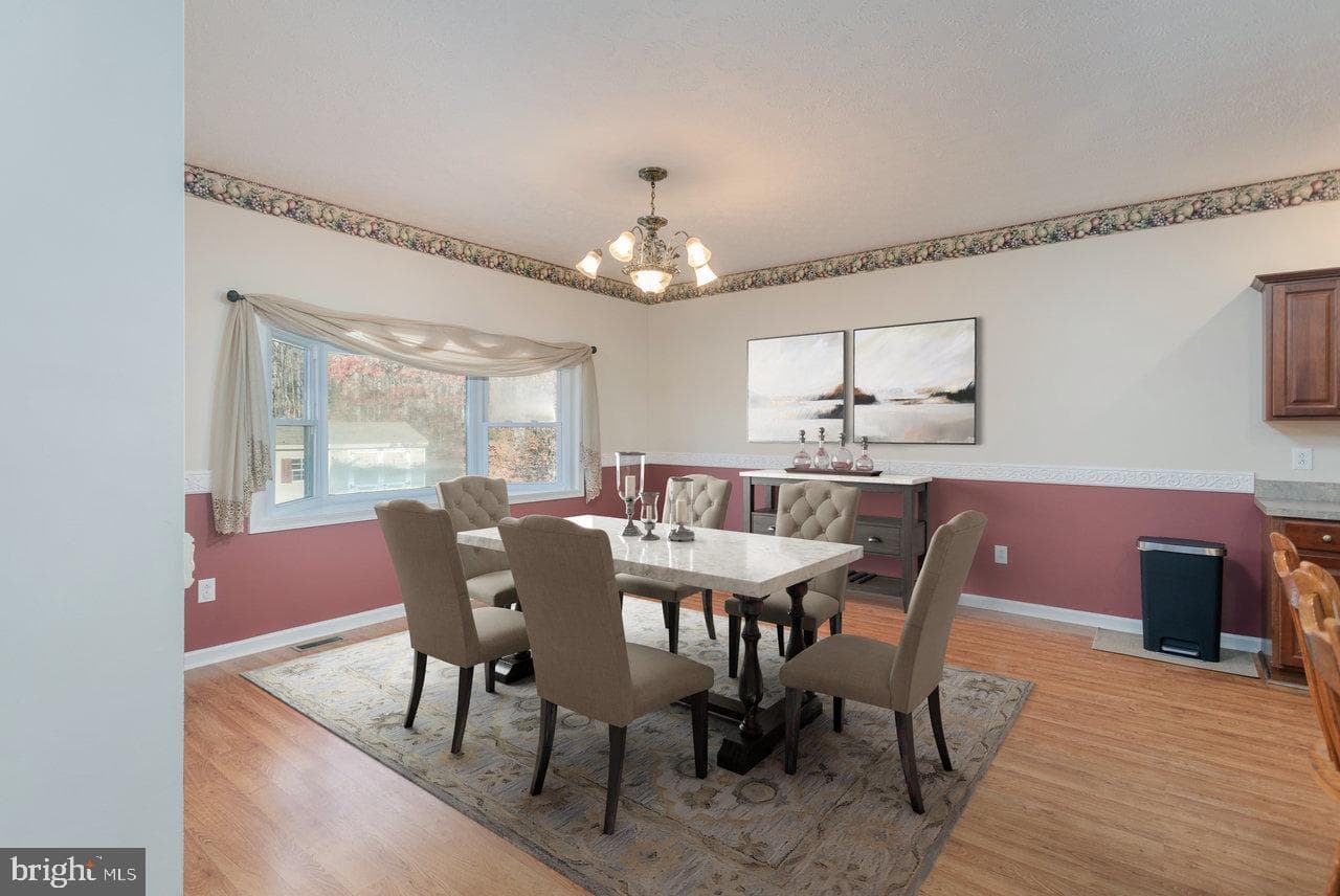 987 Riverside Drive photo 18