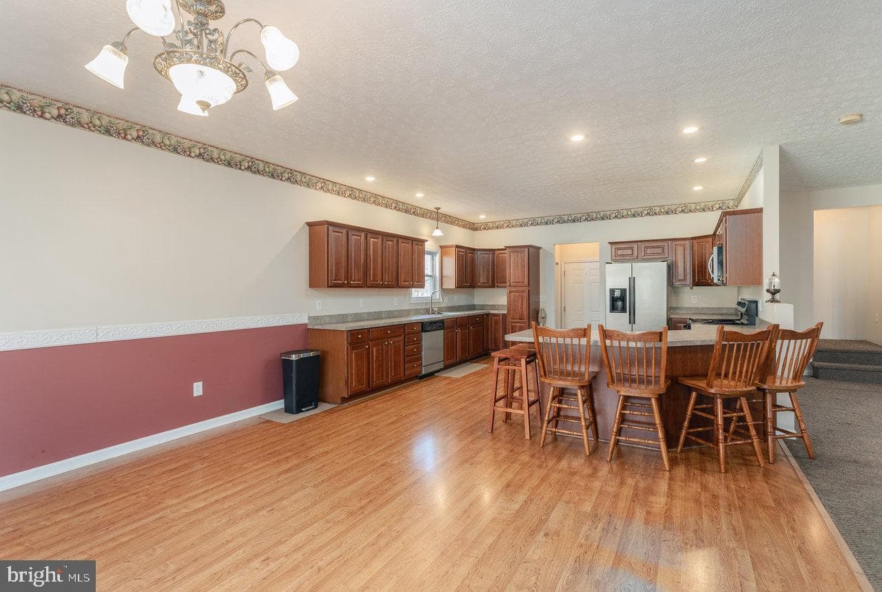 987 Riverside Drive photo 19