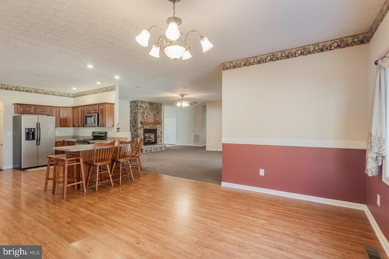 987 Riverside Drive photo 20